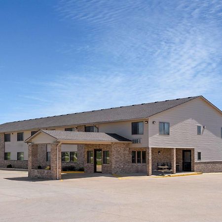 Hotel Super 8 By Wyndham Humboldt Zewnętrze zdjęcie